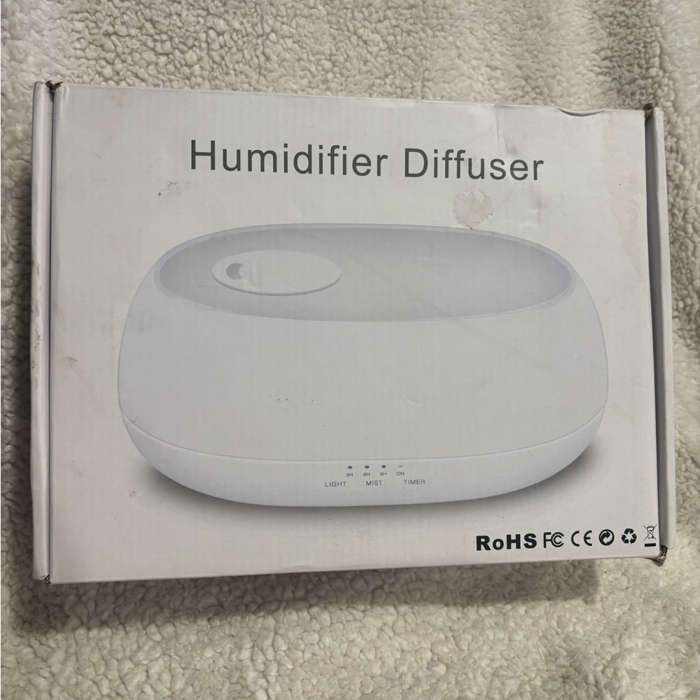 White Humidifier Diffuser - Picture 7 of 7